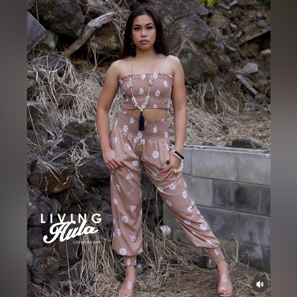 Living Hula two piece set in lg brown